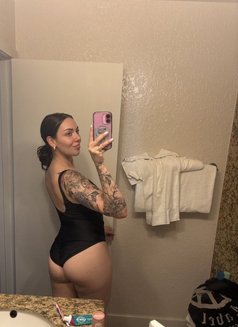 mature escorts in goa